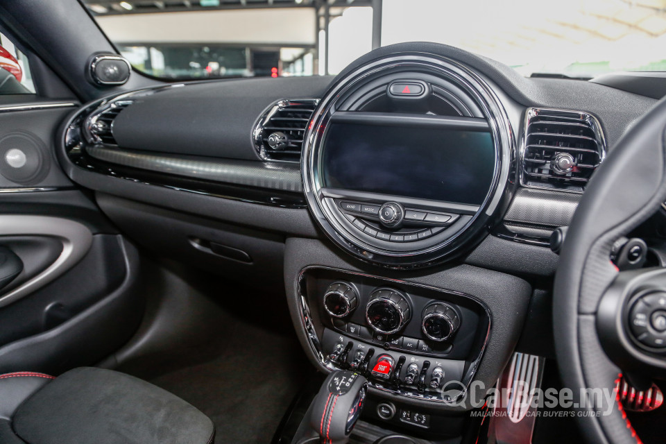 MINI Clubman F54 (2016) Interior