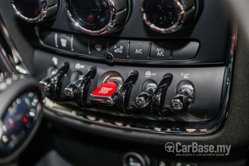 MINI Clubman F54 (2016) Interior