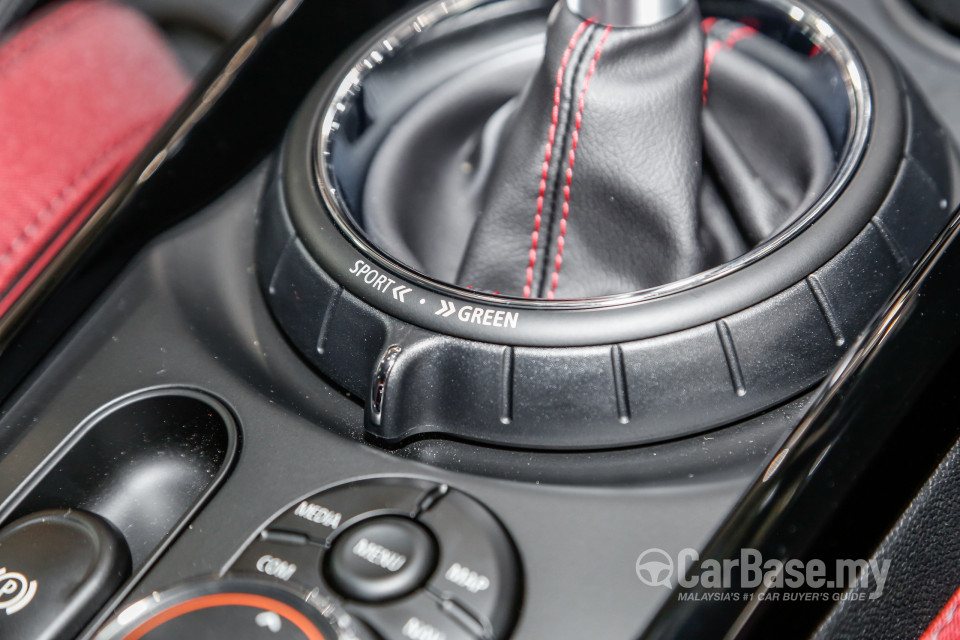 MINI Clubman F54 (2016) Interior