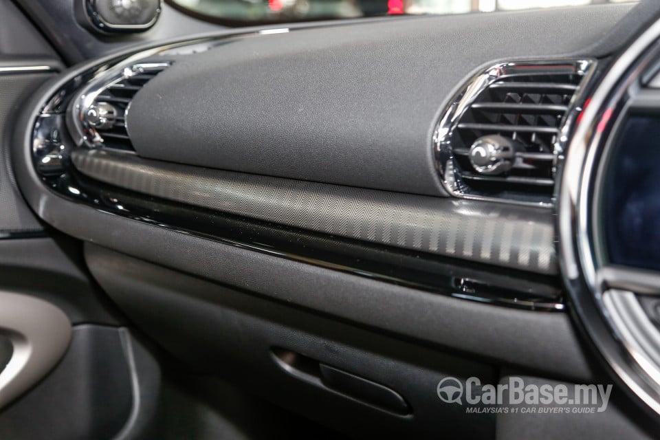 MINI Clubman F54 (2016) Interior