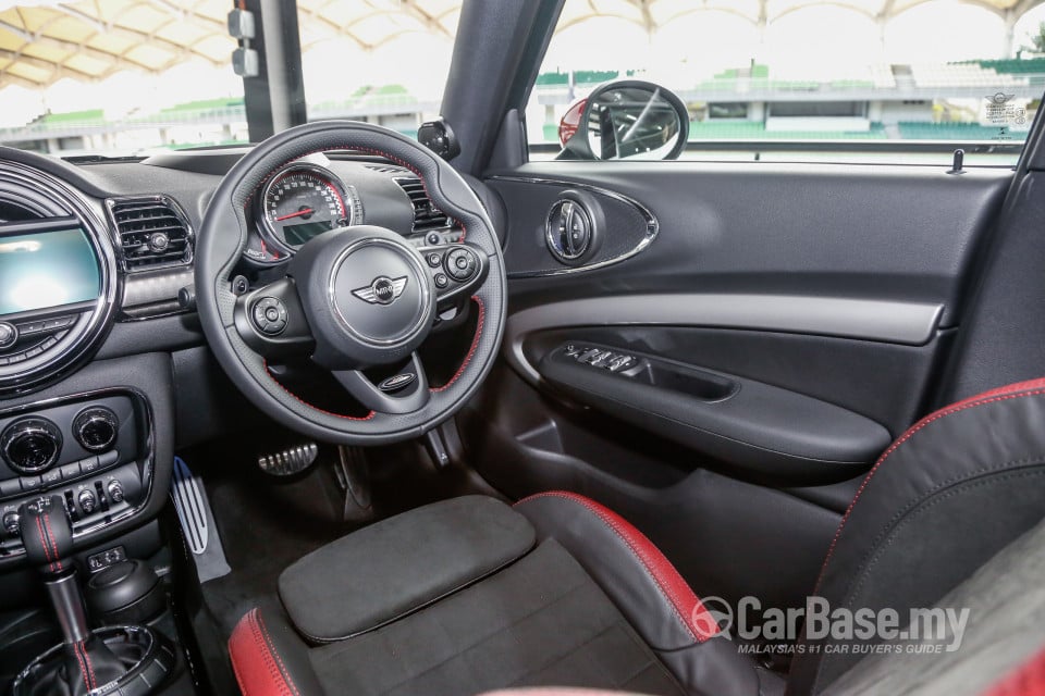 MINI Clubman F54 (2016) Interior