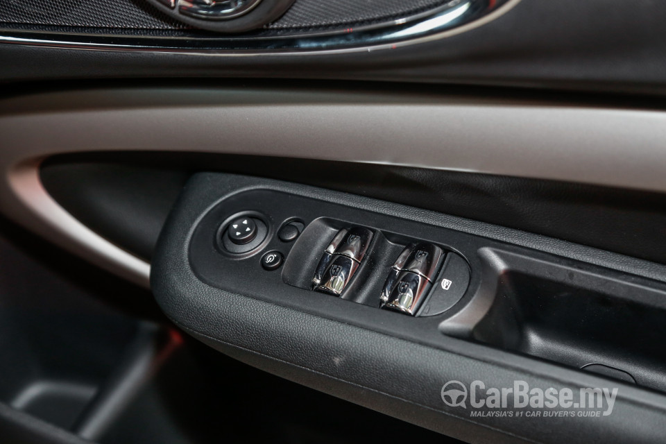 MINI Clubman F54 (2016) Interior