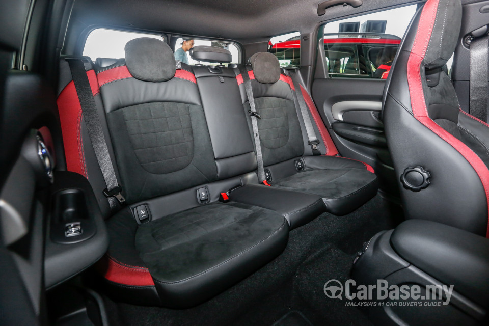 MINI Clubman F54 (2016) Interior