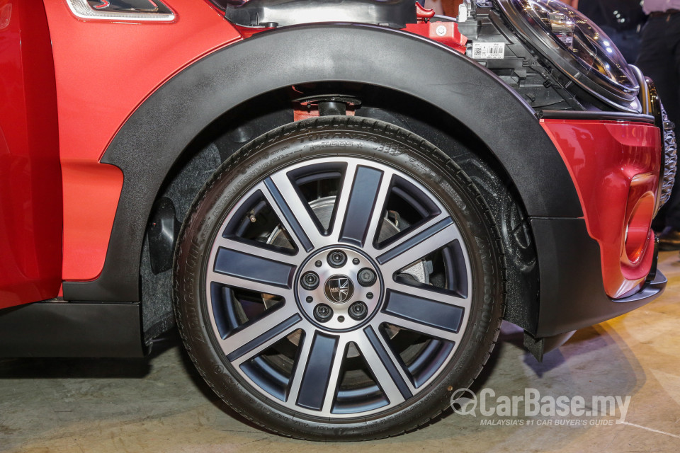 MINI Clubman F54 LCI (2019) Exterior