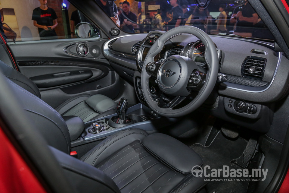 MINI Clubman F54 LCI (2019) Interior
