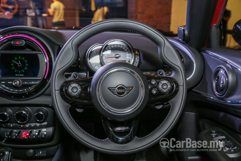 MINI Clubman F54 LCI (2019) Interior