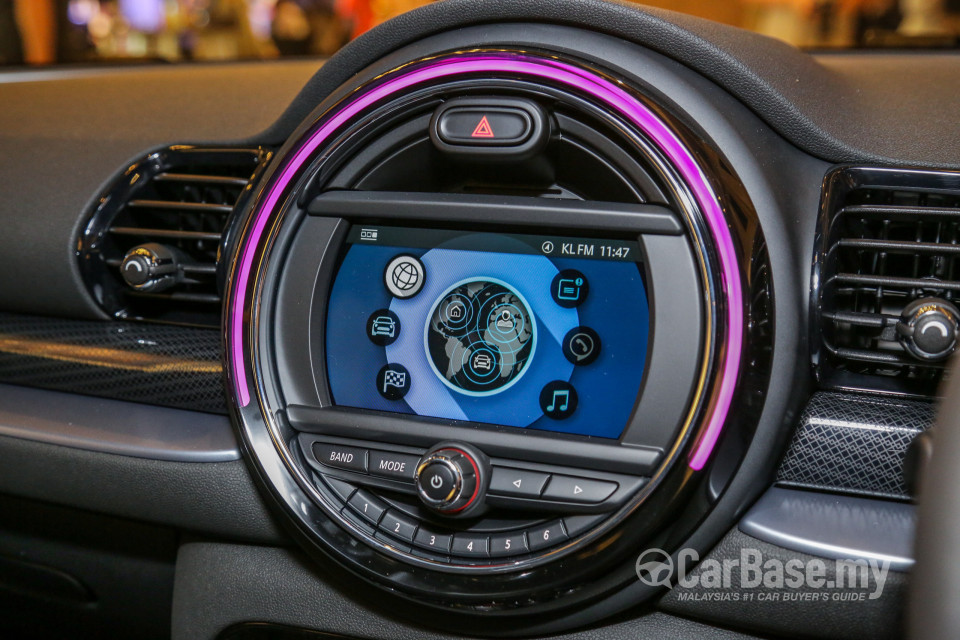 MINI Clubman F54 LCI (2019) Interior