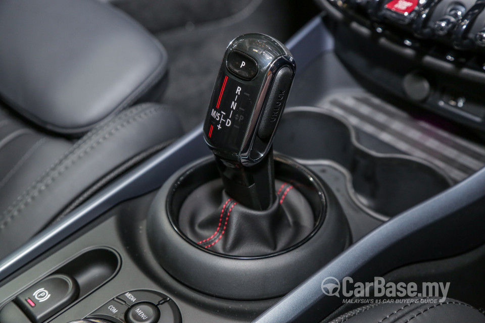 MINI Clubman F54 LCI (2019) Interior