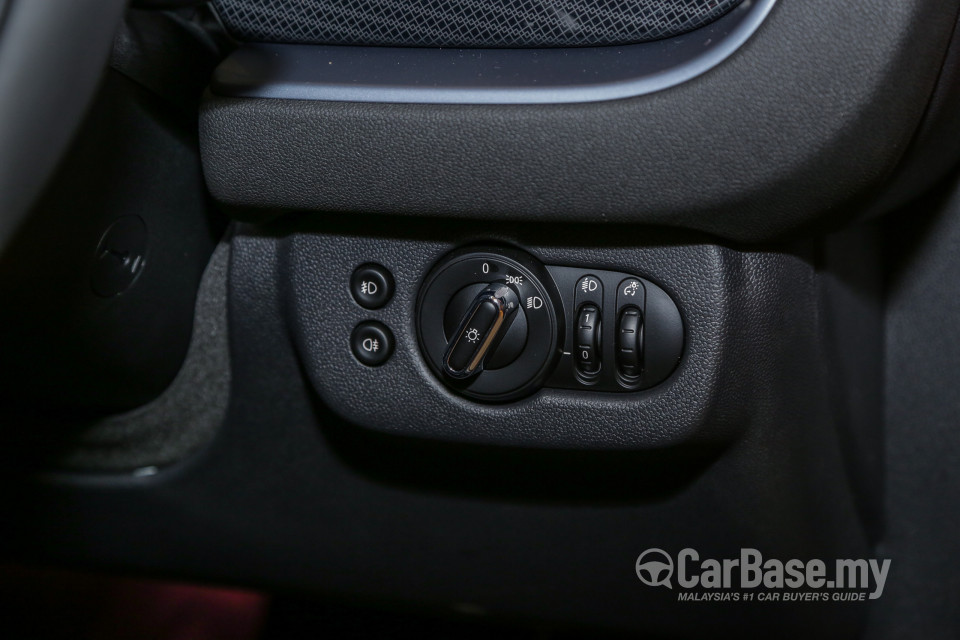 MINI Clubman F54 LCI (2019) Interior