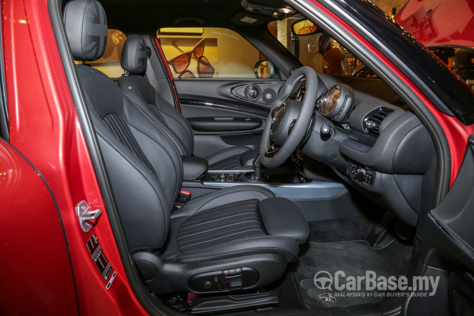 MINI Clubman F54 LCI (2019) Interior