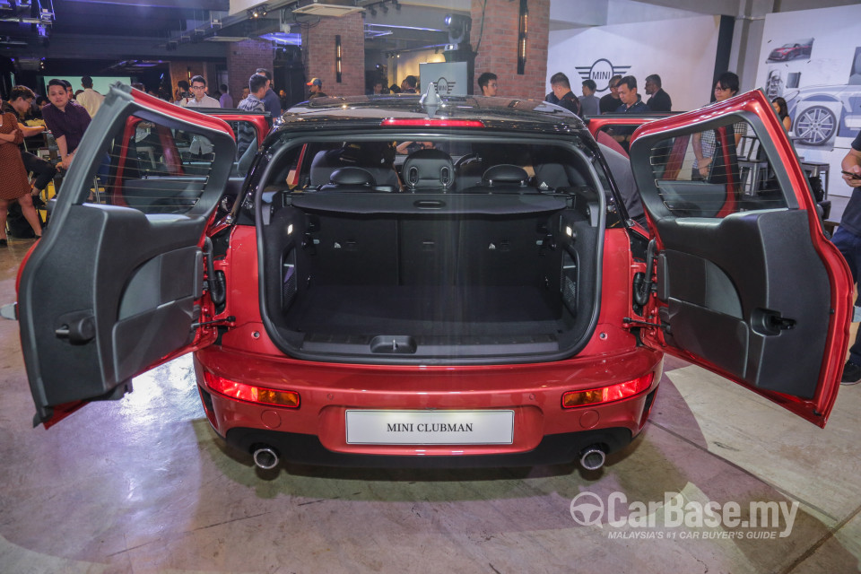 MINI Clubman F54 LCI (2019) Interior