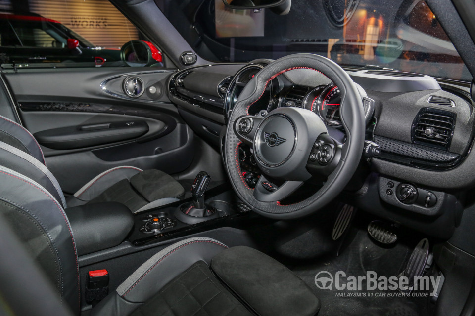 MINI Clubman F54 LCI (2019) Interior