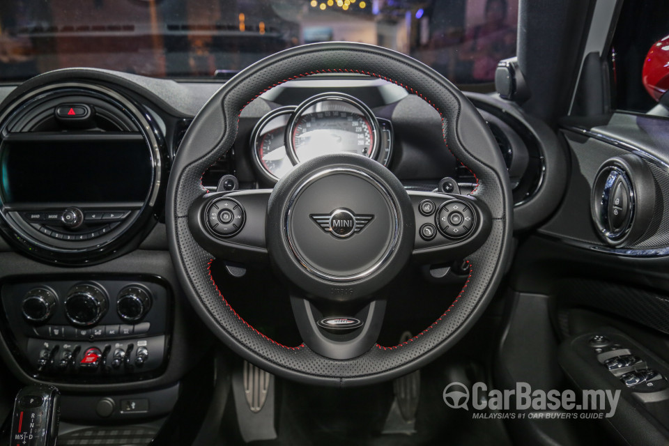 MINI Clubman F54 LCI (2019) Interior