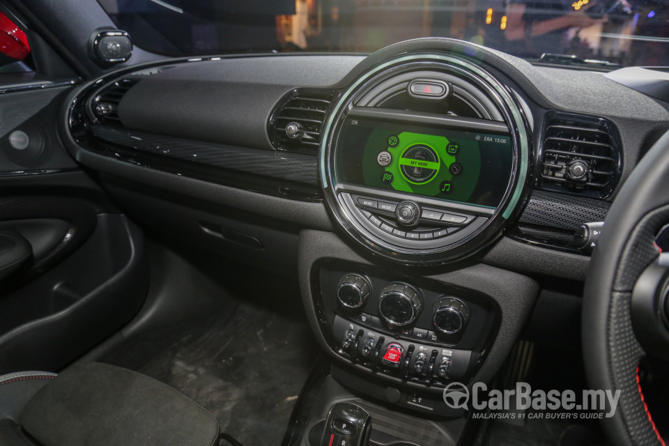MINI Clubman F54 LCI (2019) Interior