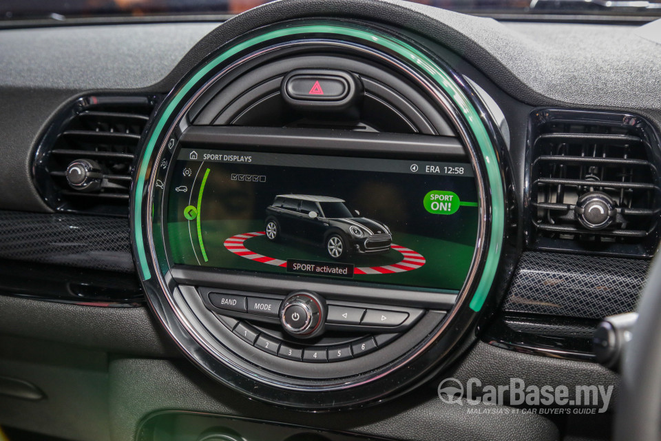 MINI Clubman F54 LCI (2019) Interior