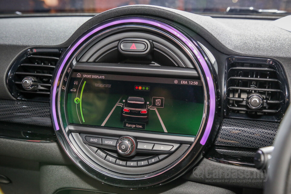 Perodua Aruz D38L (2019) Interior