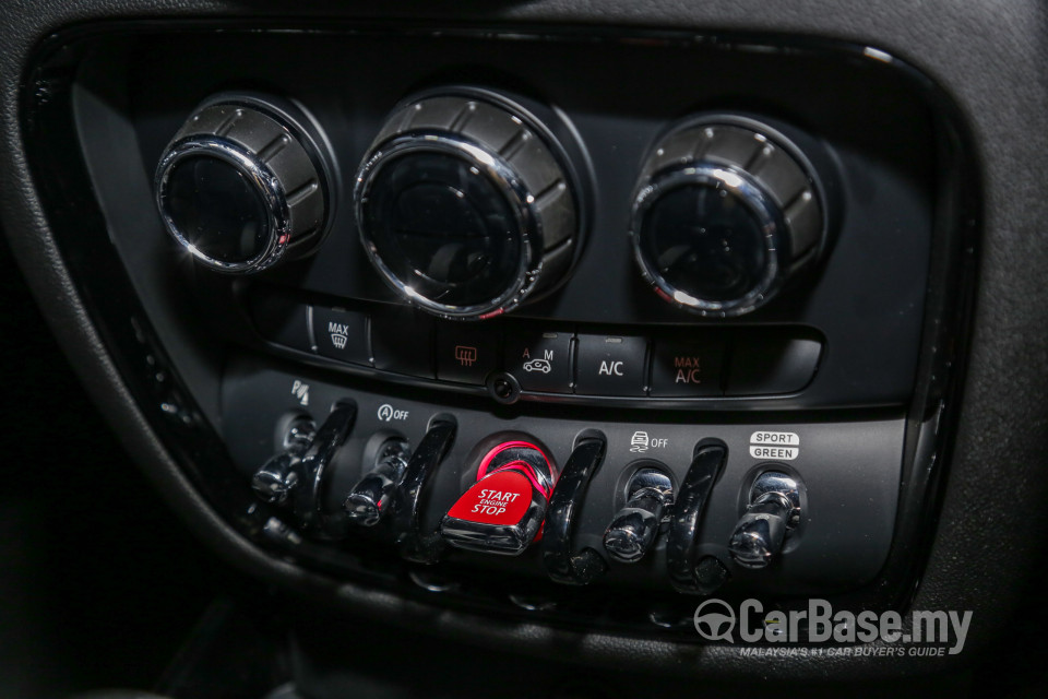 MINI Clubman F54 LCI (2019) Interior