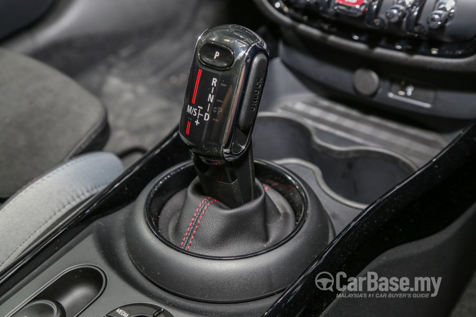 MINI Clubman F54 LCI (2019) Interior