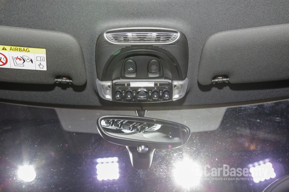 MINI Clubman F54 LCI (2019) Interior