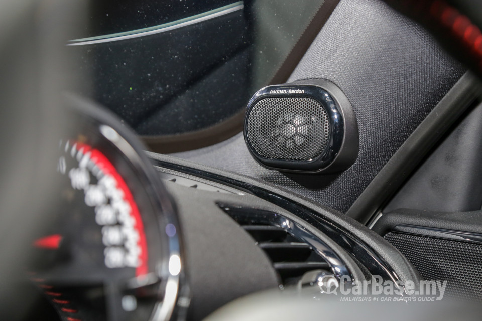 MINI Clubman F54 LCI (2019) Interior