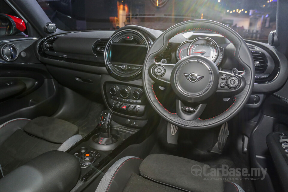 Kia Stinger CK (2018) Interior