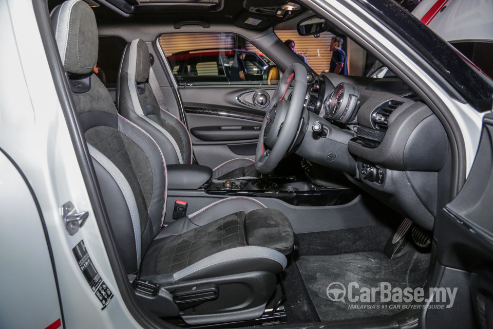 MINI Clubman F54 LCI (2019) Interior