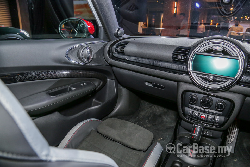 MINI Clubman F54 LCI (2019) Interior