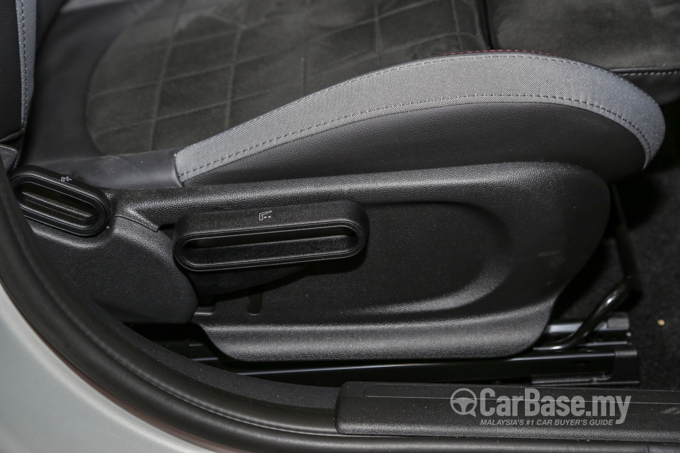 MINI Clubman F54 LCI (2019) Interior
