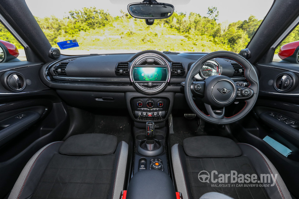 MINI Clubman F54 LCI (2019) Interior