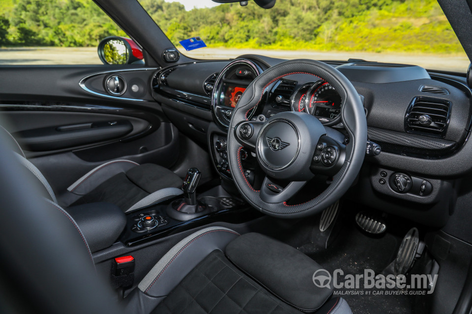 MINI Clubman F54 LCI (2019) Interior
