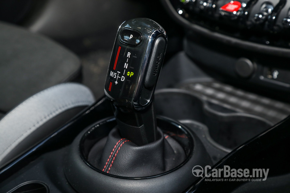 MINI Clubman F54 LCI (2019) Interior