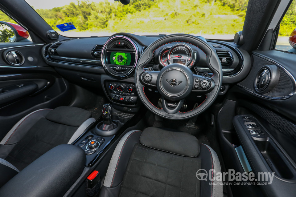 MINI Clubman F54 LCI (2019) Interior