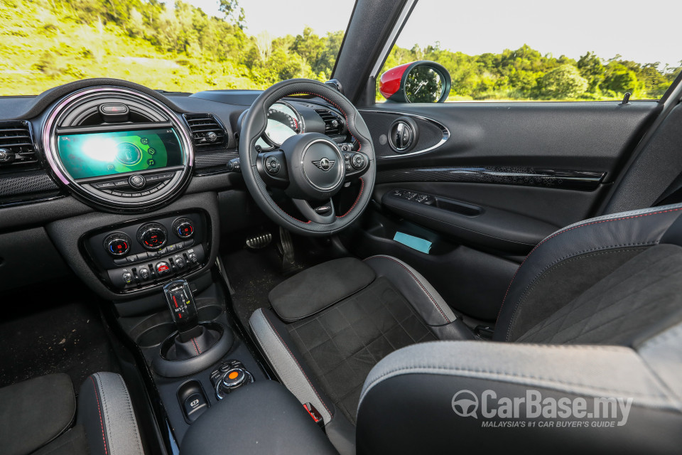 MINI Clubman F54 LCI (2019) Interior