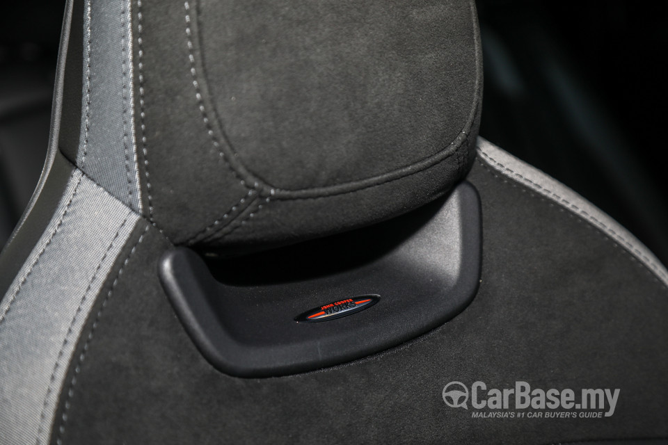 MINI Clubman F54 LCI (2019) Interior