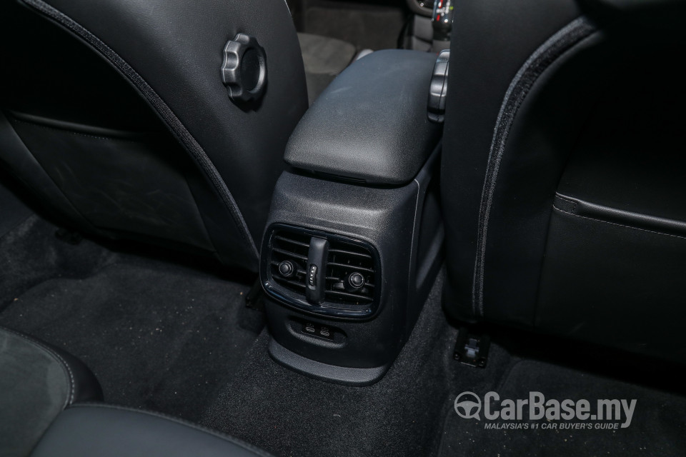MINI Clubman F54 LCI (2019) Interior