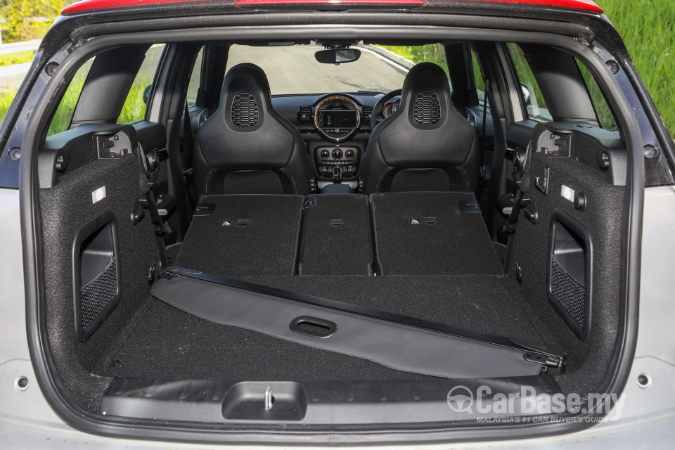 MINI Clubman F54 LCI (2019) Interior