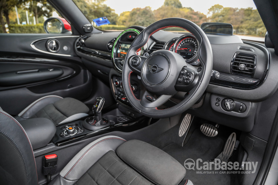 MINI Clubman F54 LCI (2019) Interior