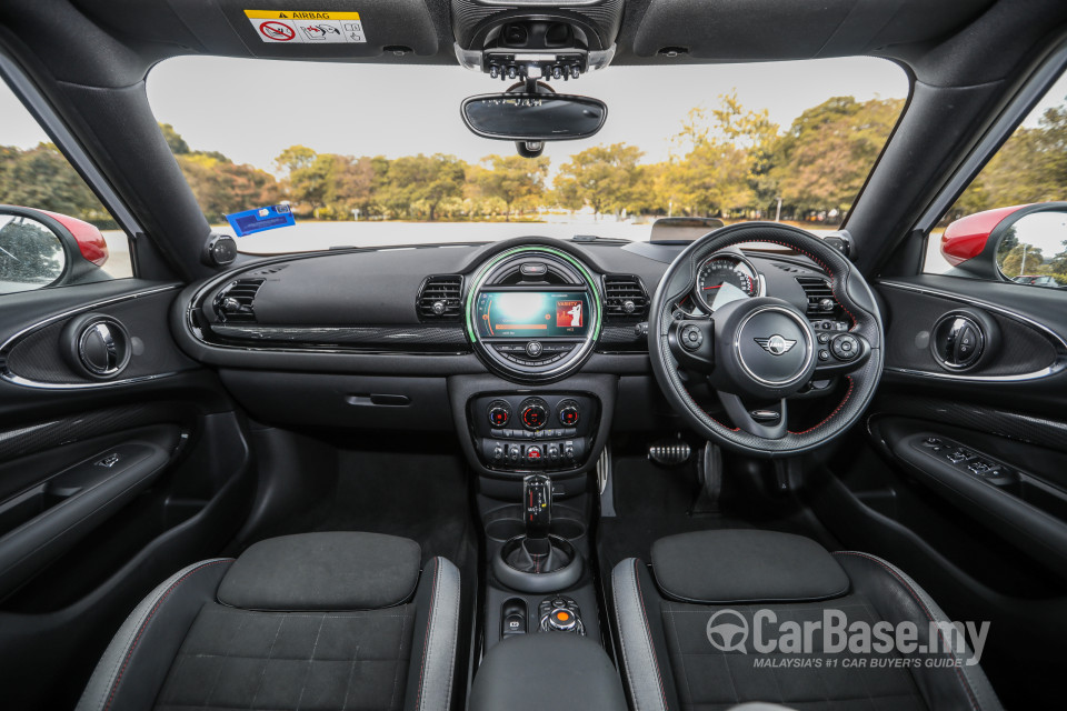 MINI Clubman F54 LCI (2019) Interior