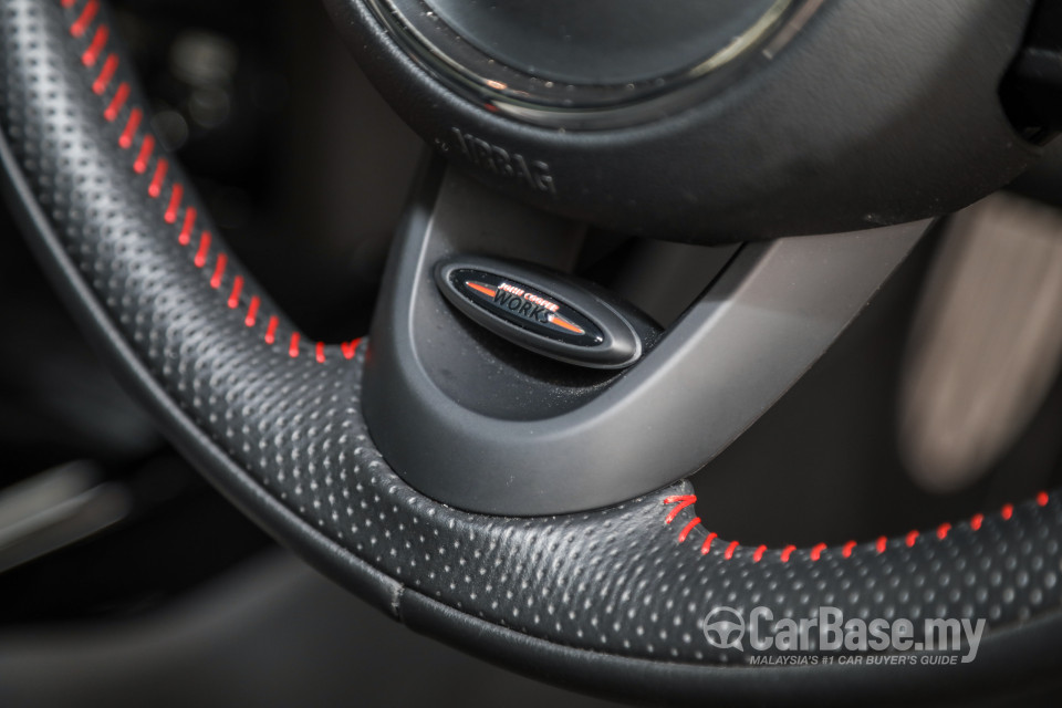 MINI Clubman F54 LCI (2019) Interior