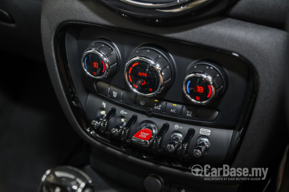 MINI Clubman F54 LCI (2019) Interior