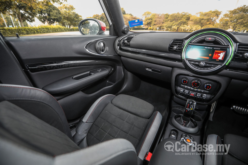 MINI Clubman F54 LCI (2019) Interior