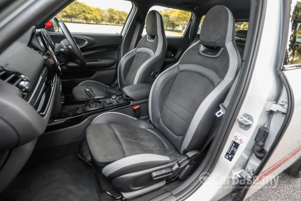 MINI Clubman F54 LCI (2019) Interior