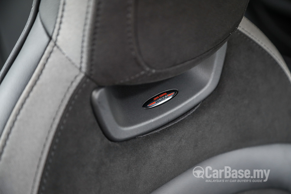 MINI Clubman F54 LCI (2019) Interior