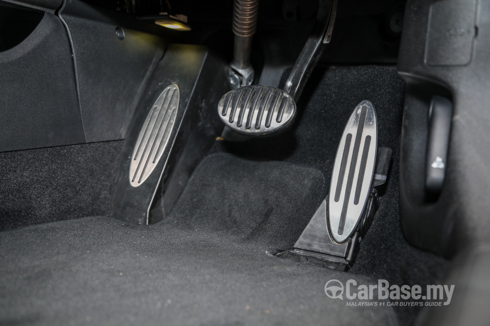 MINI Clubman F54 LCI (2019) Interior