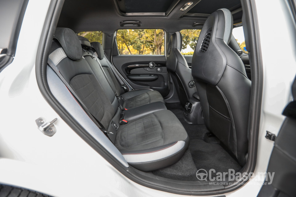 MINI Clubman F54 LCI (2019) Interior