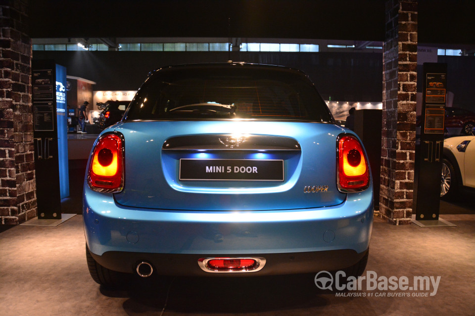 MINI 5 Door F55 (2014) Exterior