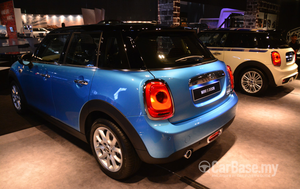 MINI 5 Door F55 (2014) Exterior