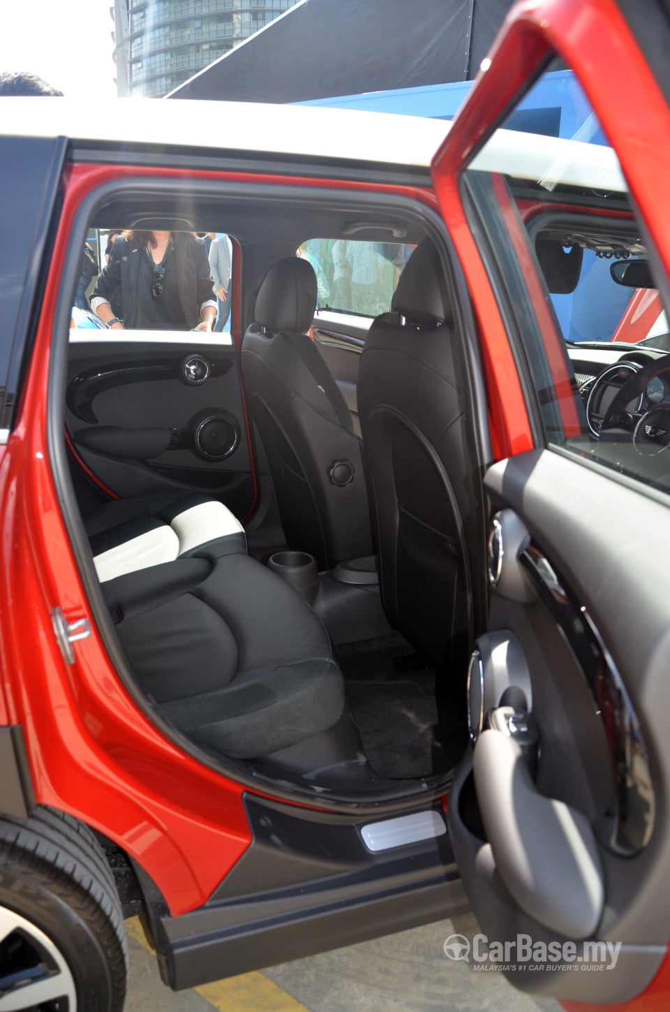 MINI 5 Door F55 (2014) Interior