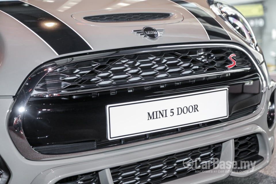 MINI 5 Door F55 LCI (2018) Exterior