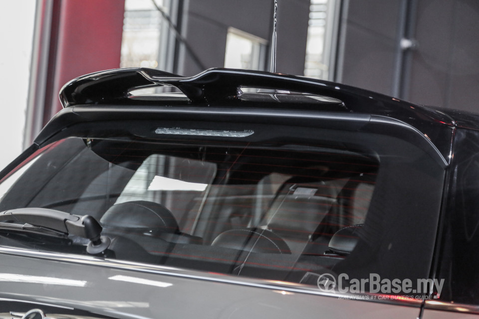 MINI 5 Door F55 LCI (2018) Exterior